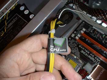 cable de alimentación de la CPU